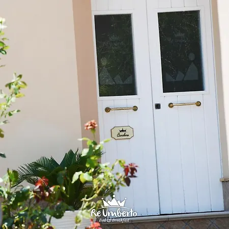 Re Umberto - Di Charme E Country Сан-Сальво