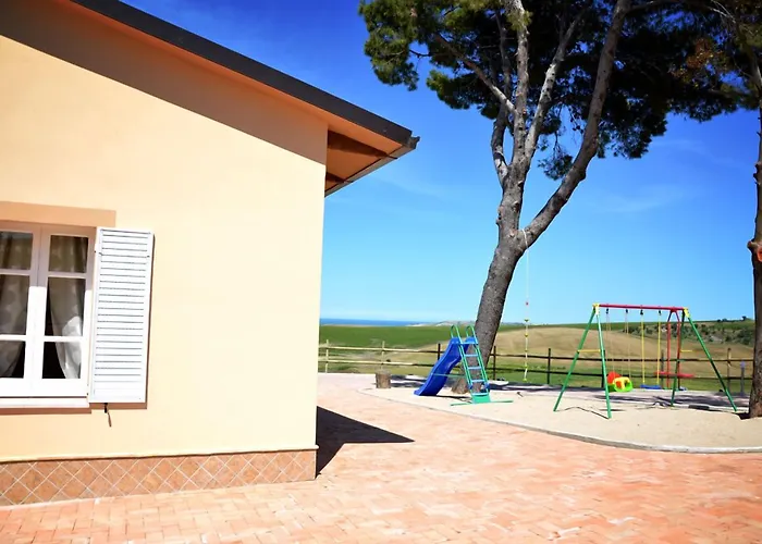 Re Umberto - Di Charme E Country سان سالفو