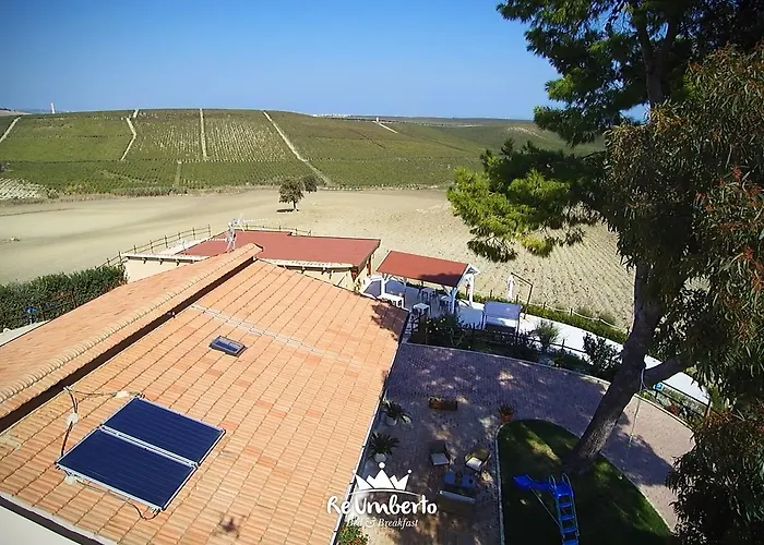 Re Umberto - Di Charme E Country Bed and Breakfast 4*